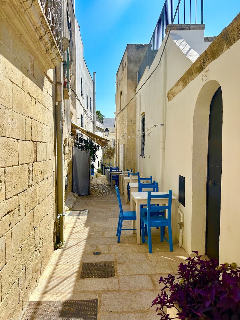 Il vicolo del ristorante La Vecchia Otranto